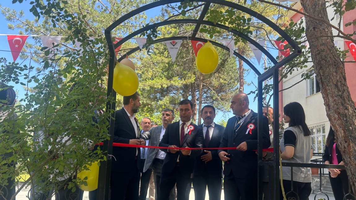 TUBİTAK 4006-B BİLİM FUARI SERGİMİZ